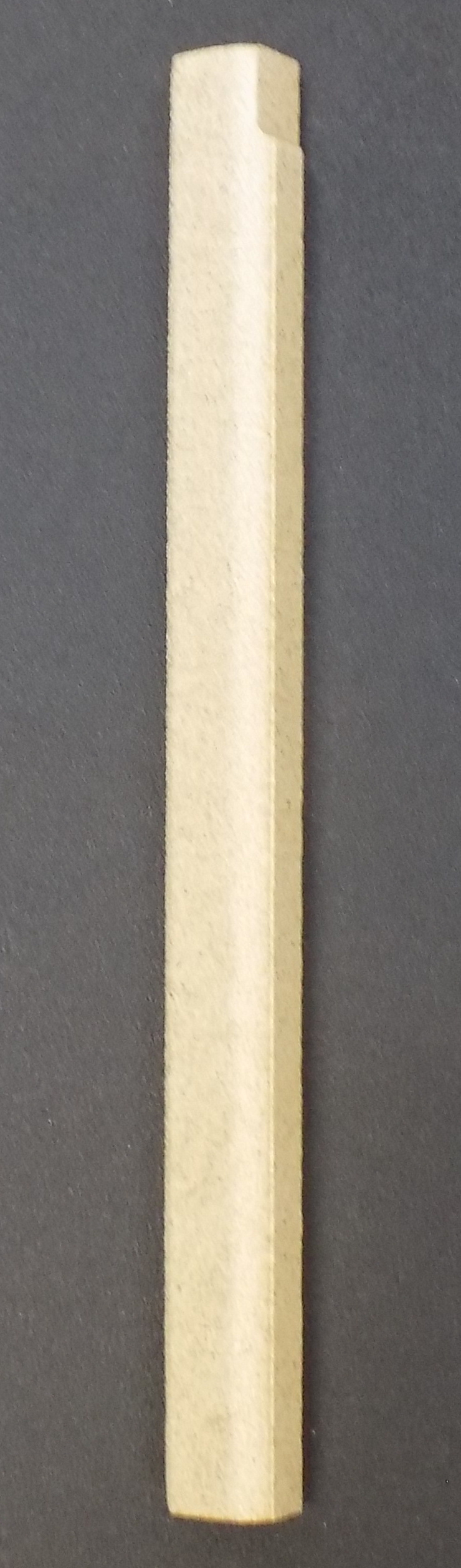 Dan Skan Nuro 120 M pierre latrale droit avant